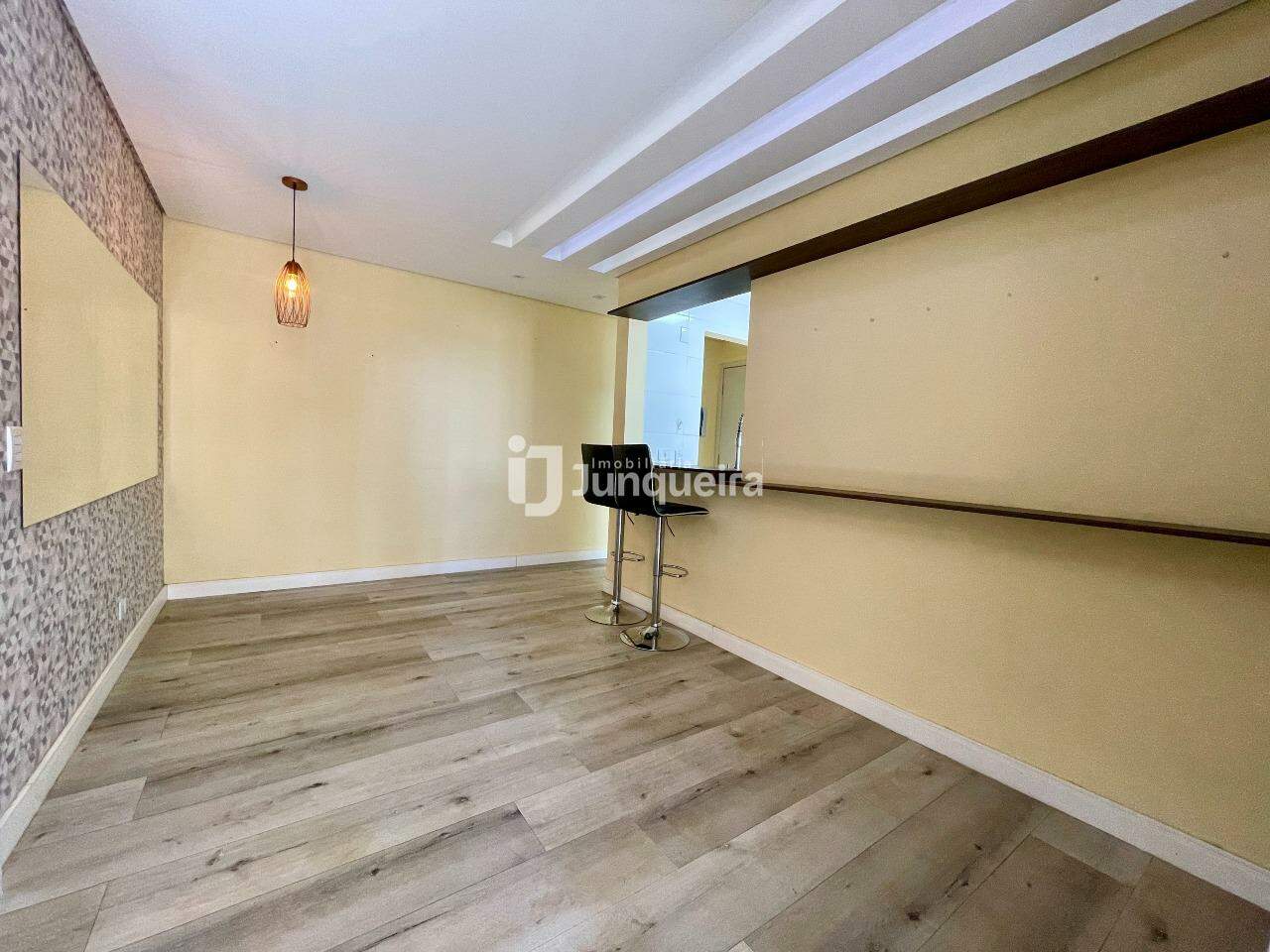 Apartamento à venda no Residencial Las Rocas, 2 quartos, 1 vaga, no bairro Pompéia em Piracicaba - SP