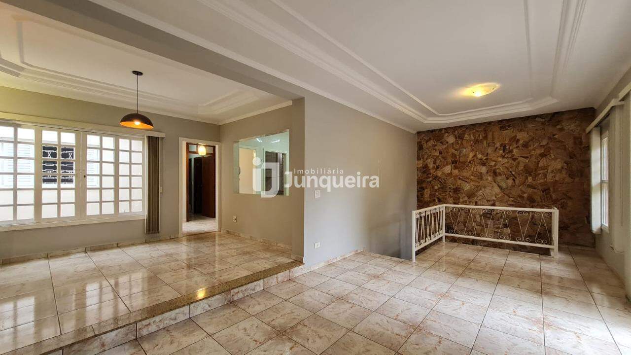 Casa para alugar, 3 quartos, sendo 1 suíte, 4 vagas, no bairro Jardim Brasília em Piracicaba - SP