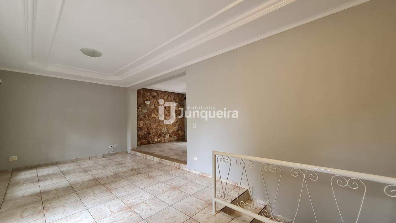 Casa para alugar, 3 quartos, sendo 1 suíte, 4 vagas, no bairro Jardim Brasília em Piracicaba - SP