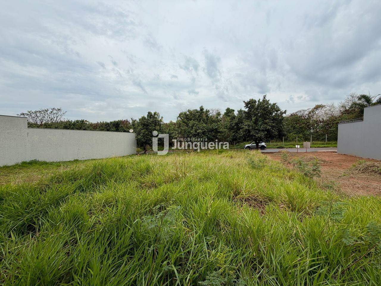 Terreno à venda, no bairro Taquaral em Piracicaba - SP