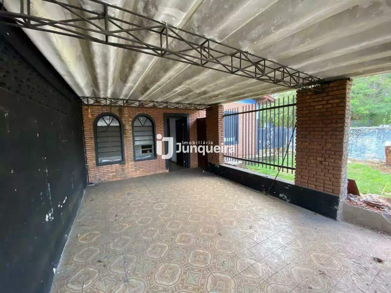 Casa para alugar, 2 quartos, 2 vagas, no bairro Santa Terezinha em Piracicaba - SP