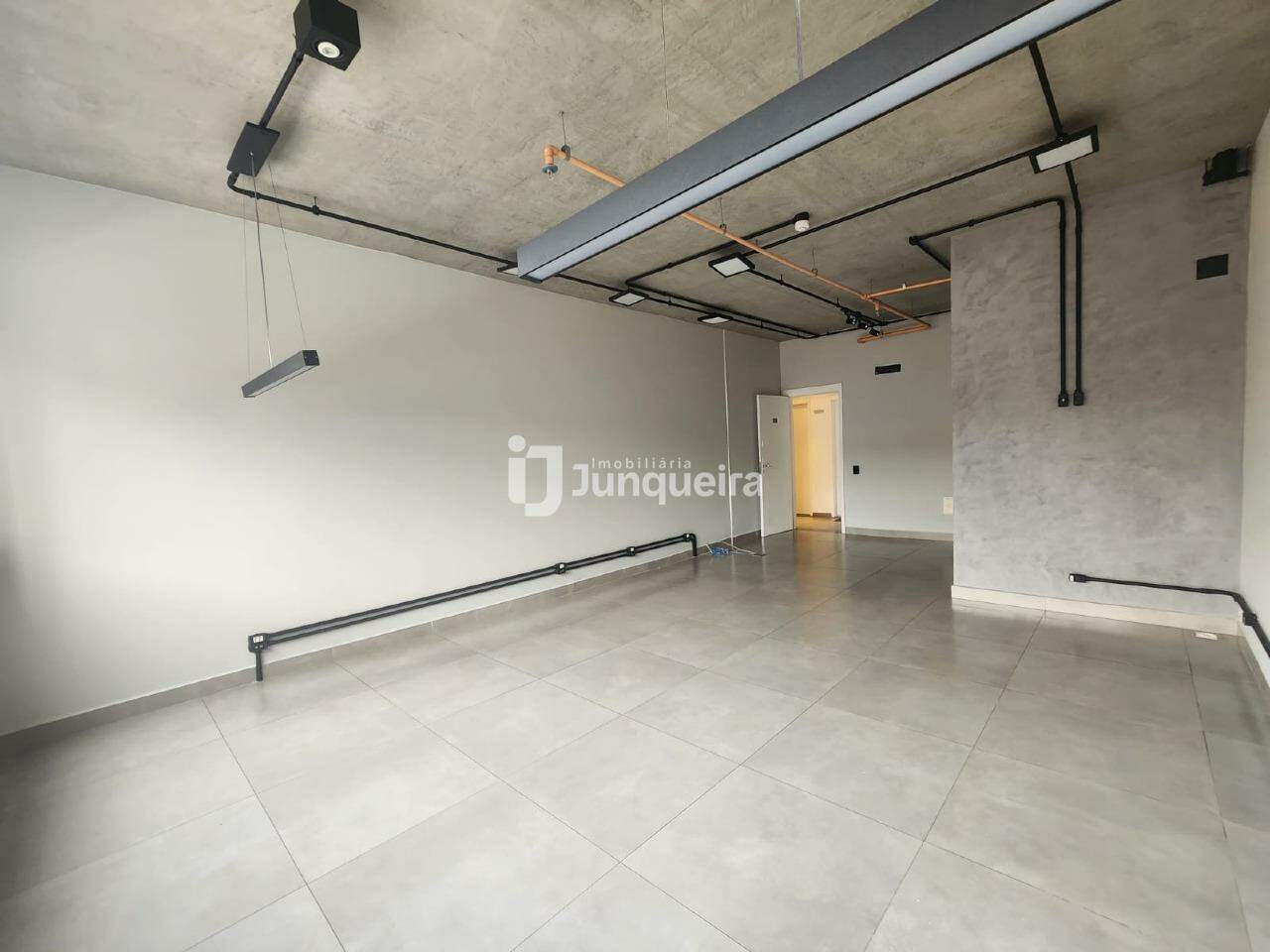 Foto 3 de Sala Comercial à venda, 1 vaga, Cidade Alta - Piracicaba/SP