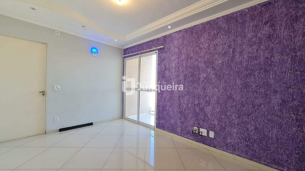 Apartamento para alugar no Engenho Resende, 2 quartos, 1 vaga, no bairro Vale do Sol em Piracicaba - SP