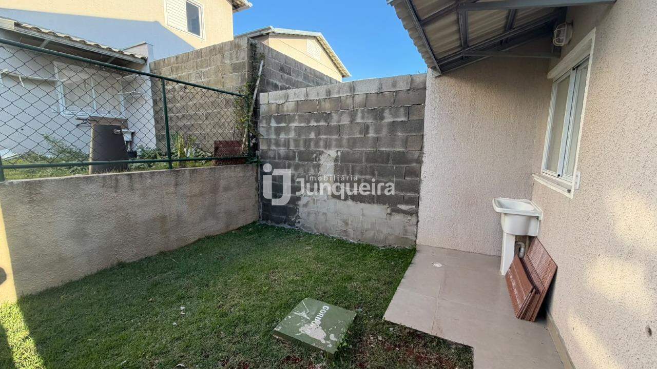 Casa em Condomínio à venda no Residencial Parque das Flores, 2 quartos, 1 vaga, no bairro Parque Residencial Piracicaba em Piracicaba - SP
