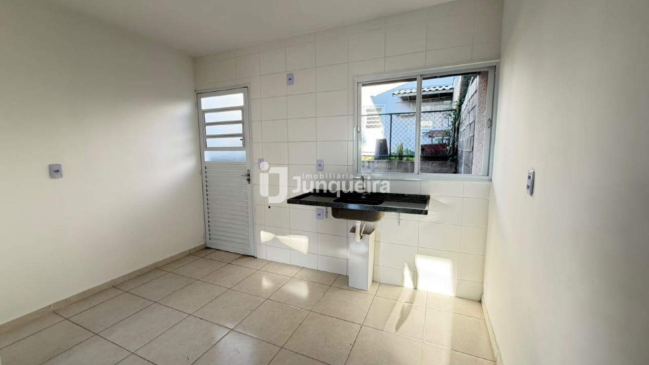 Casa em Condomínio à venda no Residencial Parque das Flores, 2 quartos, 1 vaga, no bairro Parque Residencial Piracicaba em Piracicaba - SP