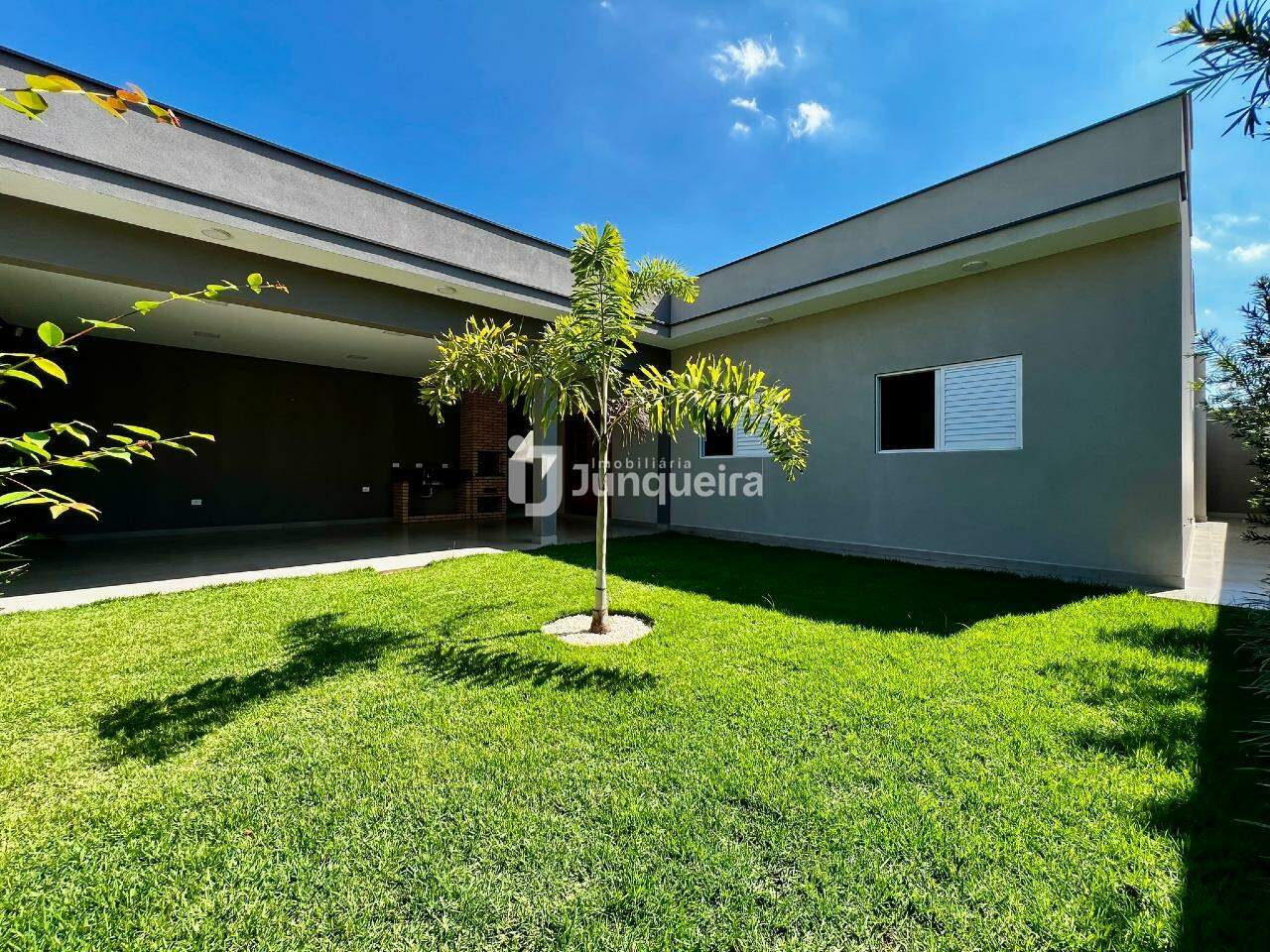 Casa à venda, 3 quartos, sendo 1 suíte, no bairro Nova Piracicaba em Piracicaba - SP