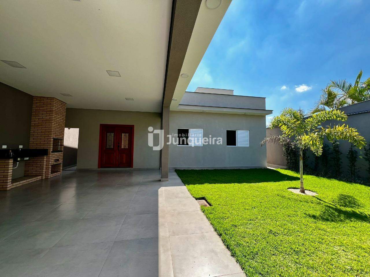 Casa à venda, 3 quartos, sendo 1 suíte, no bairro Nova Piracicaba em Piracicaba - SP