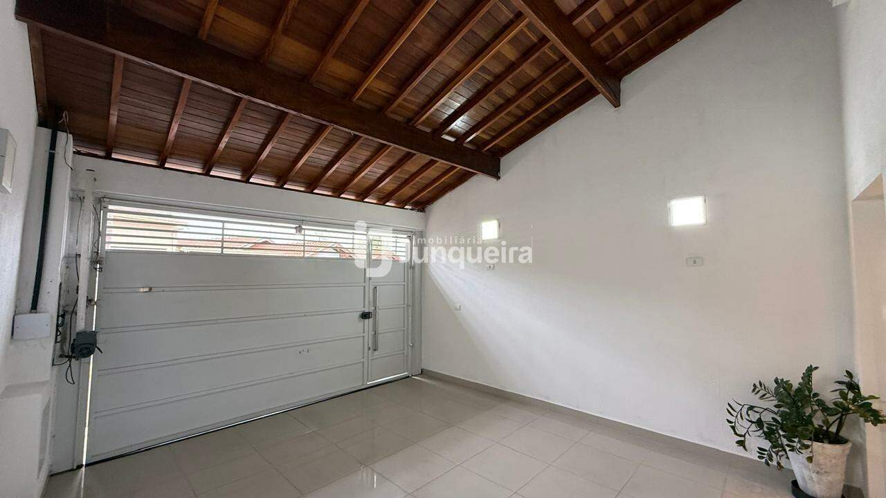 Casa para alugar, 2 quartos, 2 vagas, no bairro Jardim Noiva da Colina em Piracicaba - SP