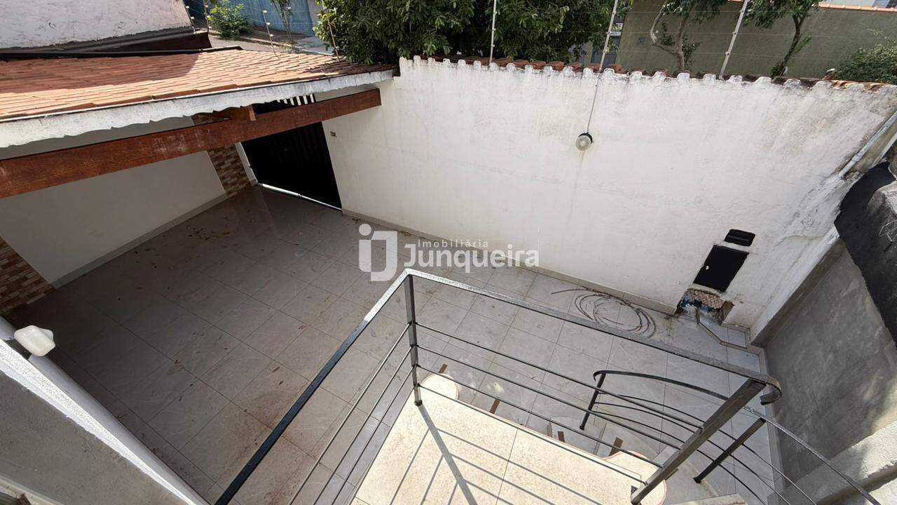 Casa para alugar, 2 quartos, 1 vaga, no bairro Jardim Diamante em Piracicaba - SP