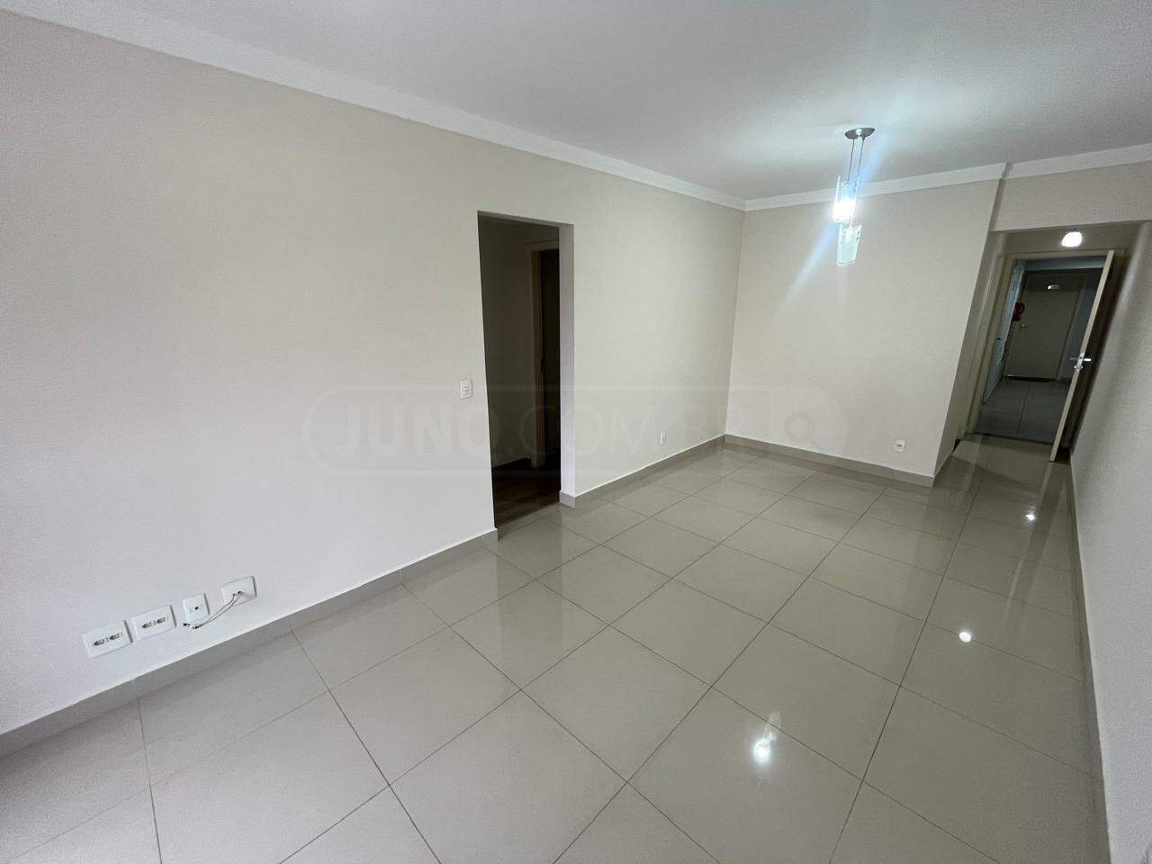 Apartamento para alugar no  Edifício Munique, 3 quartos, sendo 1 suíte, 2 vagas, no bairro Alto em Piracicaba - SP