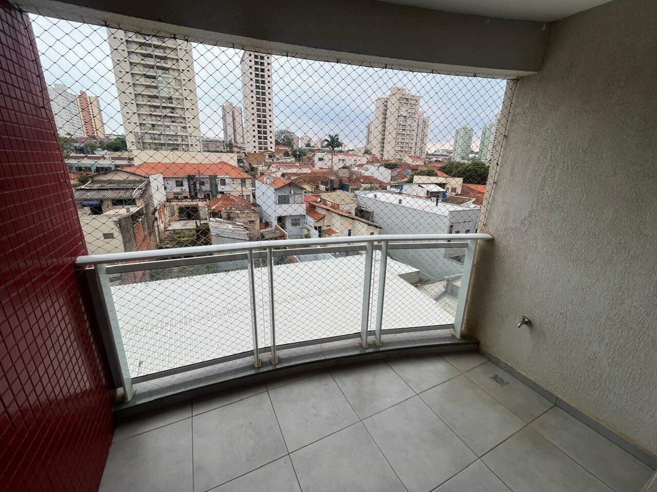 Apartamento para alugar no  Edifício Munique, 3 quartos, sendo 1 suíte, 2 vagas, no bairro Alto em Piracicaba - SP