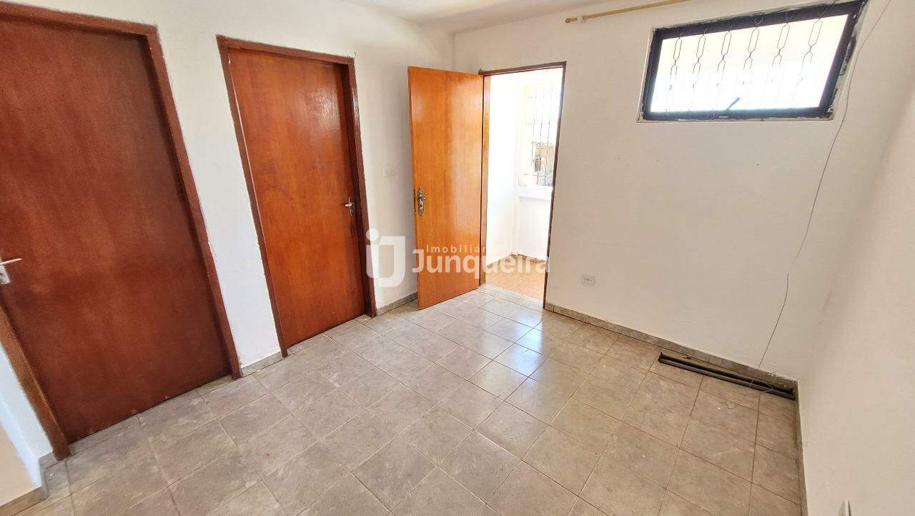 Casa para alugar, 2 quartos, 1 vaga, no bairro Jaraguá em Piracicaba - SP