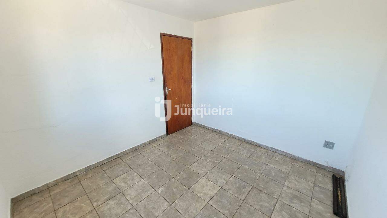 Casa para alugar, 2 quartos, 1 vaga, no bairro Jaraguá em Piracicaba - SP