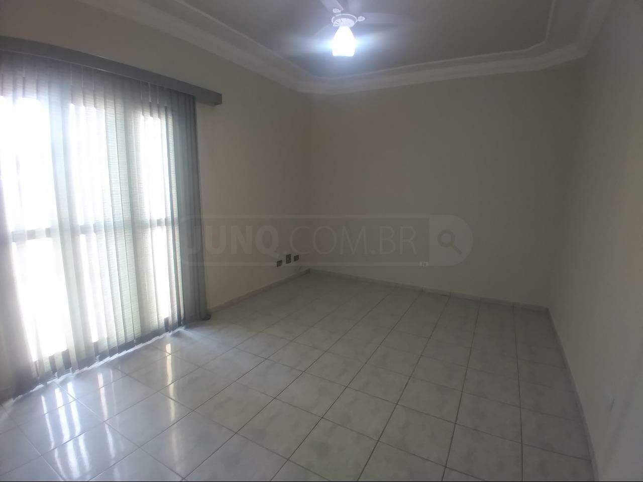 Casa para alugar, 2 quartos, sendo 1 suíte, 1 vaga, no bairro São Luiz em Piracicaba - SP