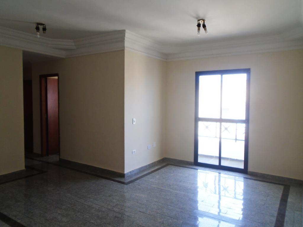 Apartamento para alugar no Edifício Novitália, 3 quartos, sendo 1 suíte, 2 vagas, no bairro Nova América em Piracicaba - SP