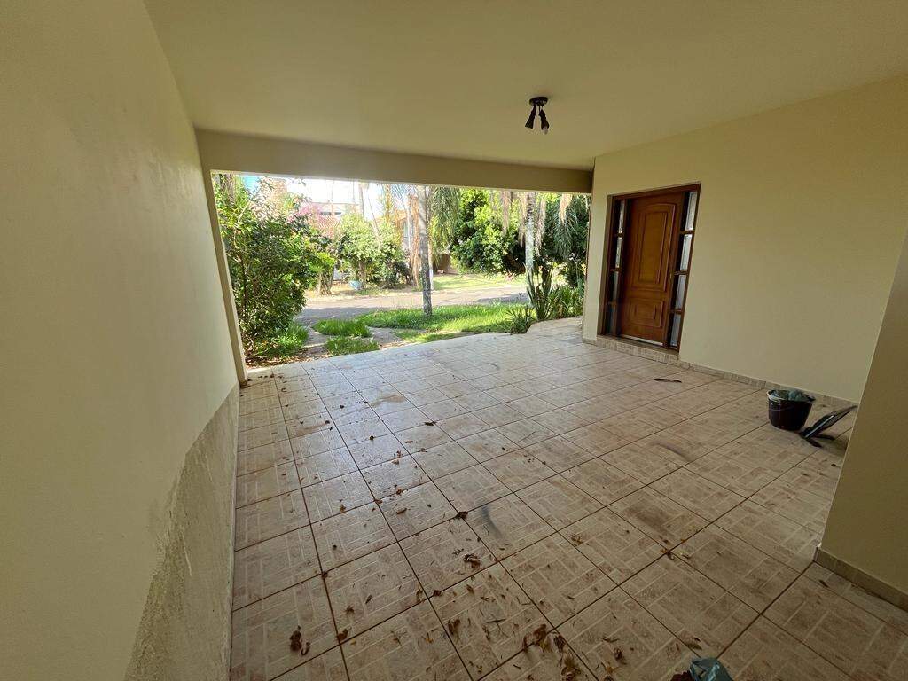Casa em Condomínio para alugar no Santa Maria, 3 quartos, sendo 1 suíte, 5 vagas, no bairro Santa Maria em Rio das Pedras - SP