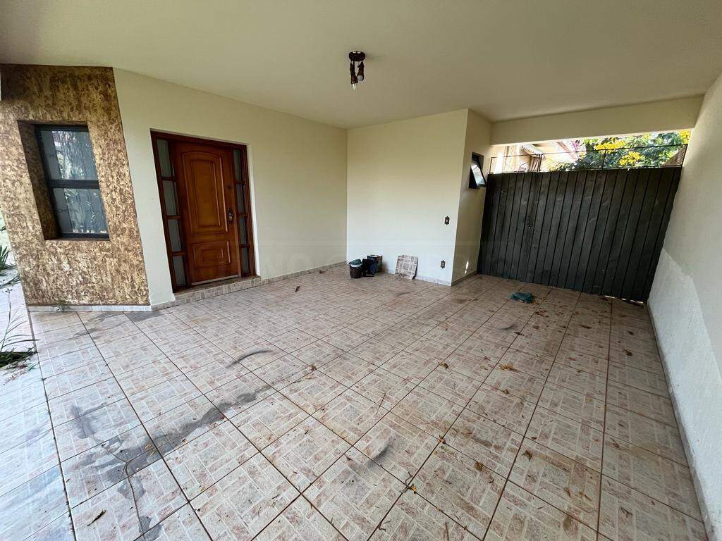 Casa em Condomínio para alugar no Santa Maria, 3 quartos, sendo 1 suíte, 5 vagas, no bairro Santa Maria em Rio das Pedras - SP
