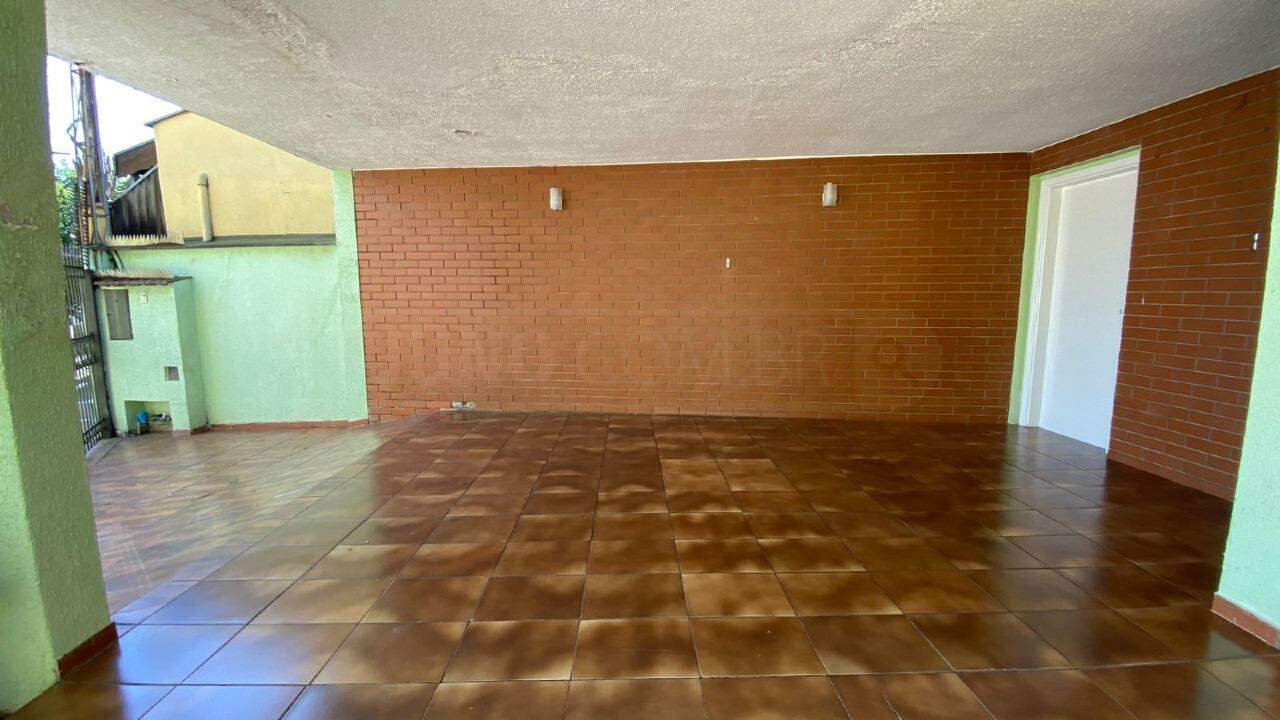 Casa para alugar, 3 quartos, sendo 1 suíte, 1 vaga, no bairro Santa Terezinha em Piracicaba - SP