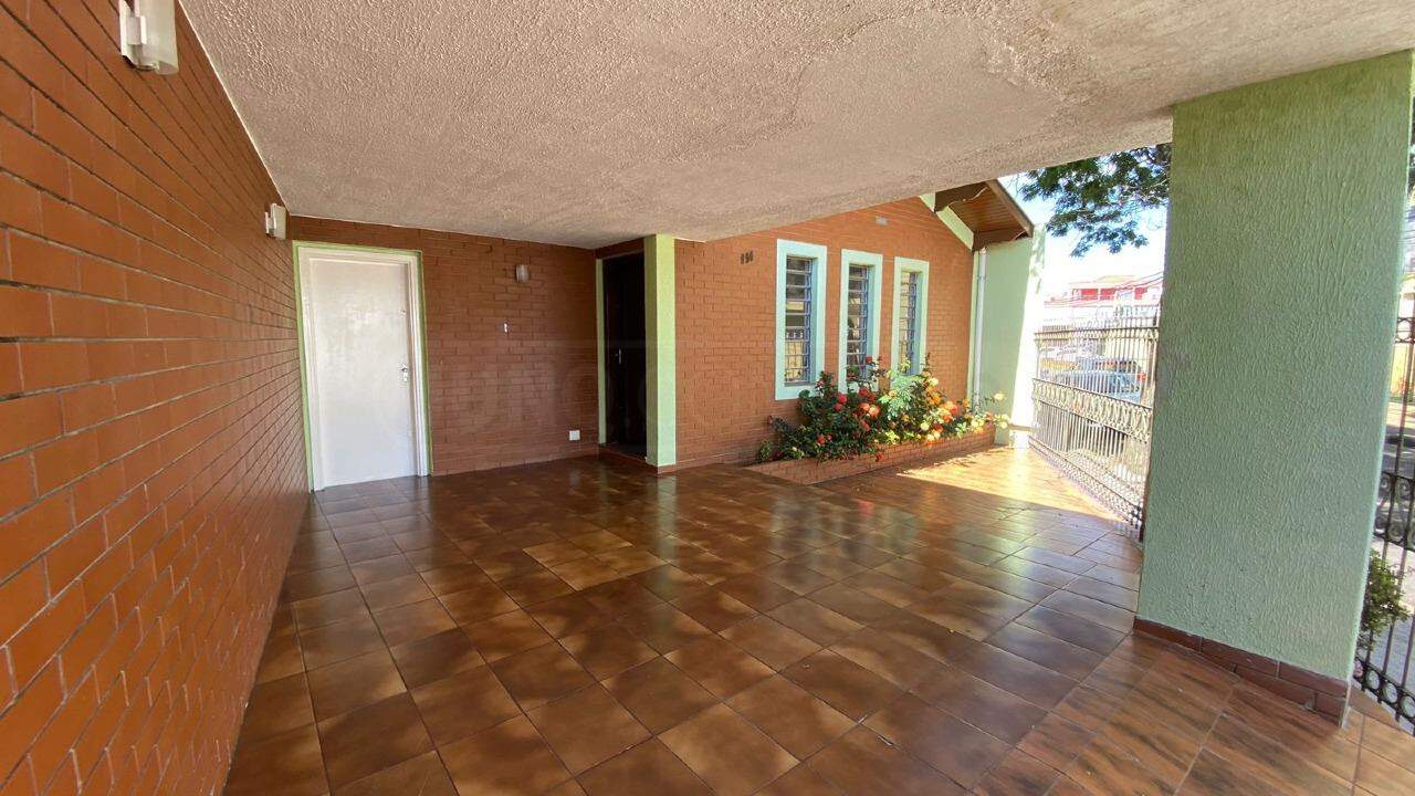 Casa para alugar, 3 quartos, sendo 1 suíte, 1 vaga, no bairro Santa Terezinha em Piracicaba - SP
