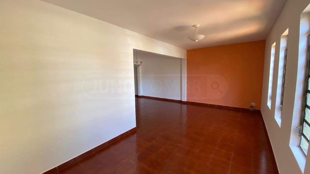 Casa para alugar, 3 quartos, sendo 1 suíte, 1 vaga, no bairro Santa Terezinha em Piracicaba - SP