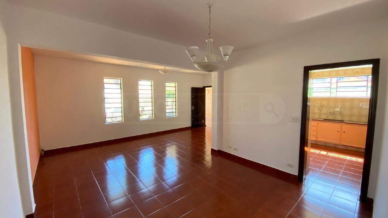 Casa para alugar, 3 quartos, sendo 1 suíte, 1 vaga, no bairro Santa Terezinha em Piracicaba - SP