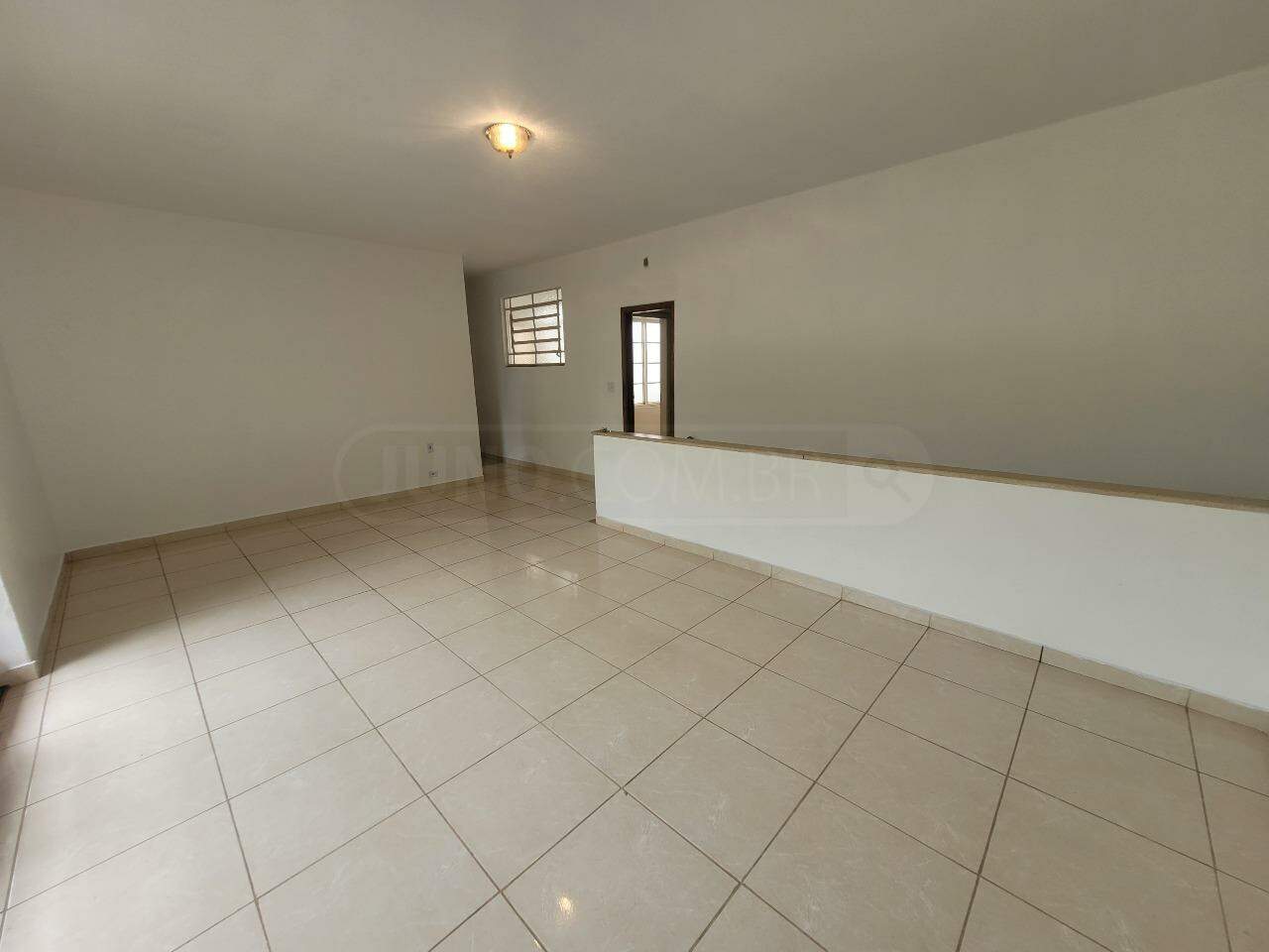 Casa para alugar, 3 quartos, no bairro Centro em Piracicaba - SP