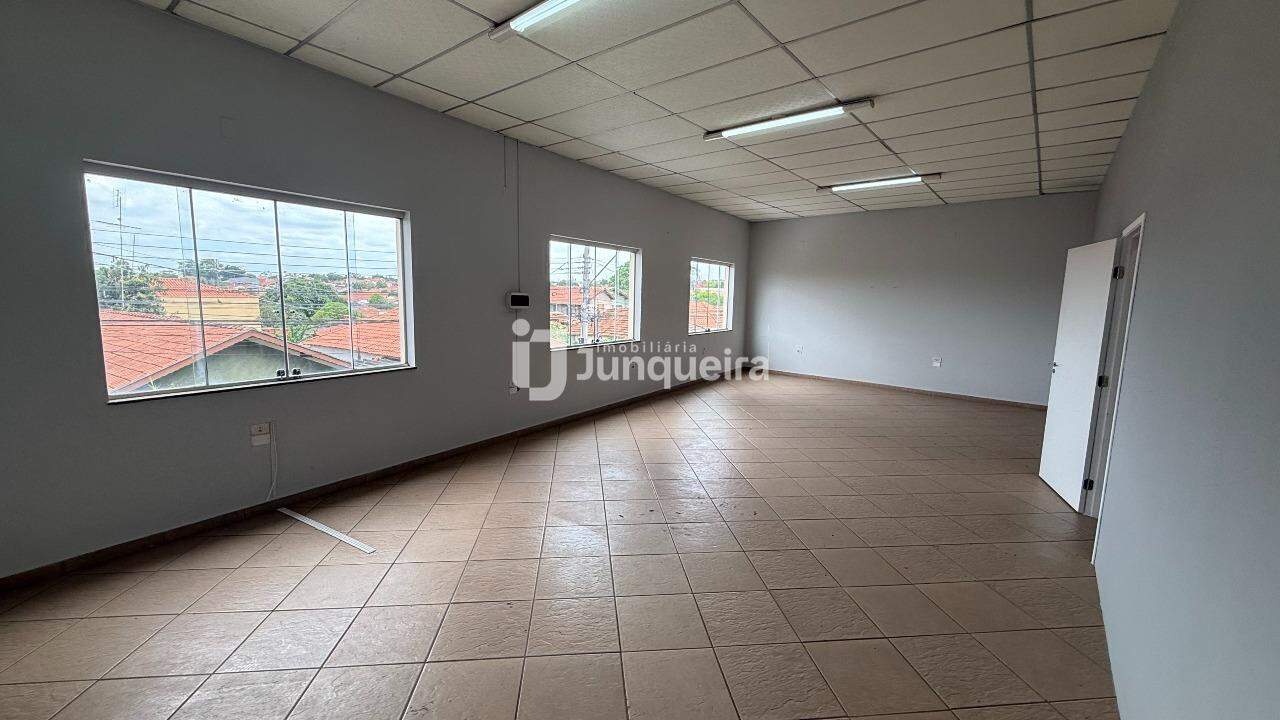 Salão para alugar, no bairro Santa Terezinha em Piracicaba - SP