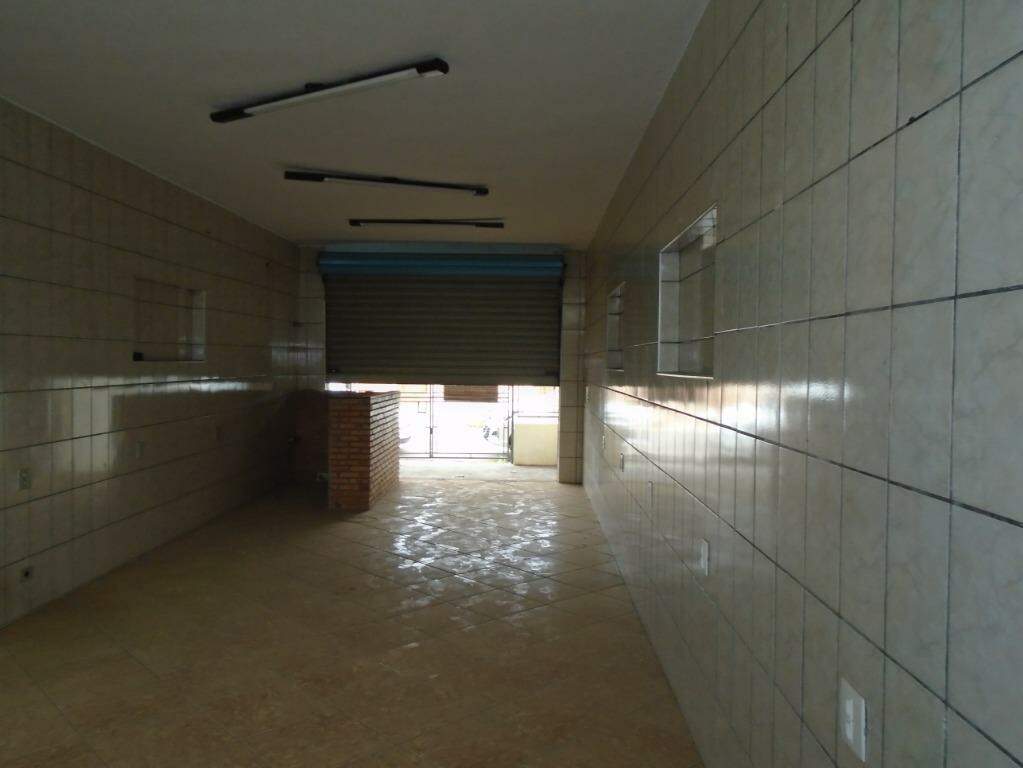 Salão para alugar, no bairro Santa Terezinha em Piracicaba - SP