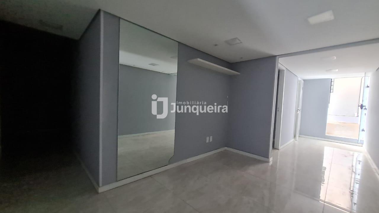 Prédio Comercial para alugar, 4 vagas, no bairro Alemães em Piracicaba - SP