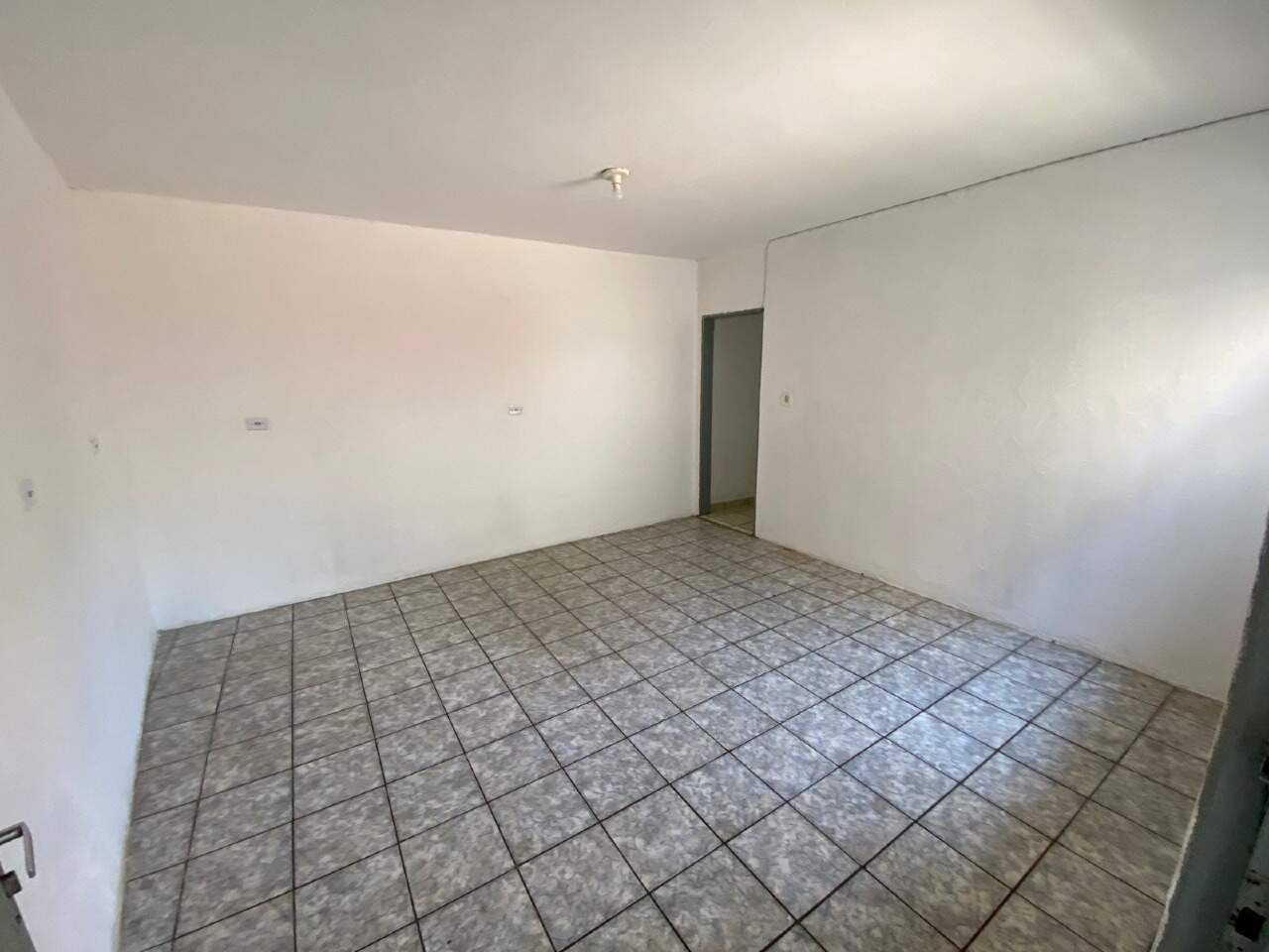 Casa para alugar, 2 quartos, no bairro Santa Terezinha em Piracicaba - SP