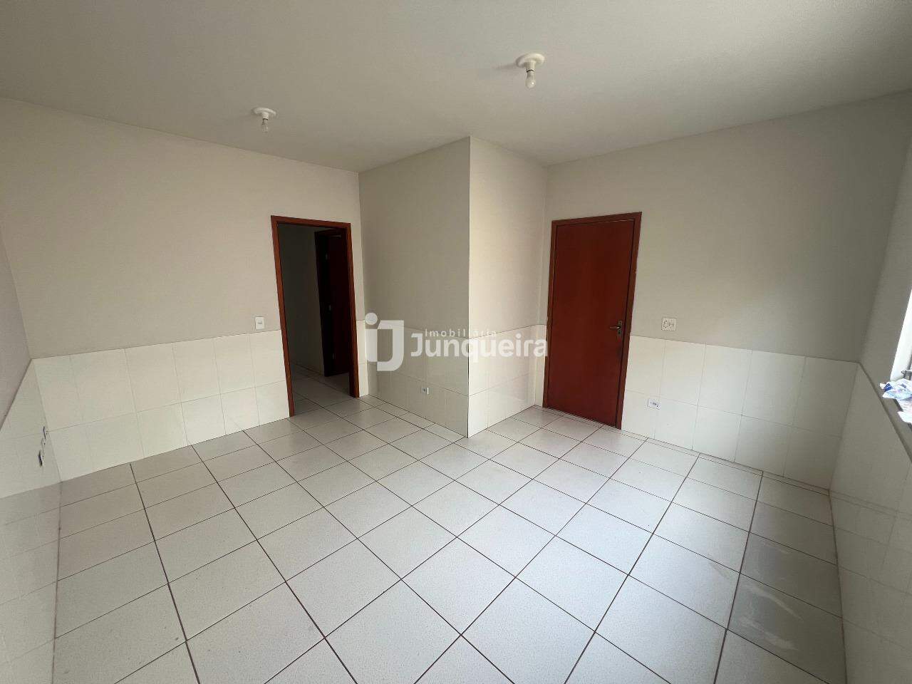 Casa para alugar, 3 quartos, sendo 1 suíte, 2 vagas, no bairro Santa Maria em Rio das Pedras - SP