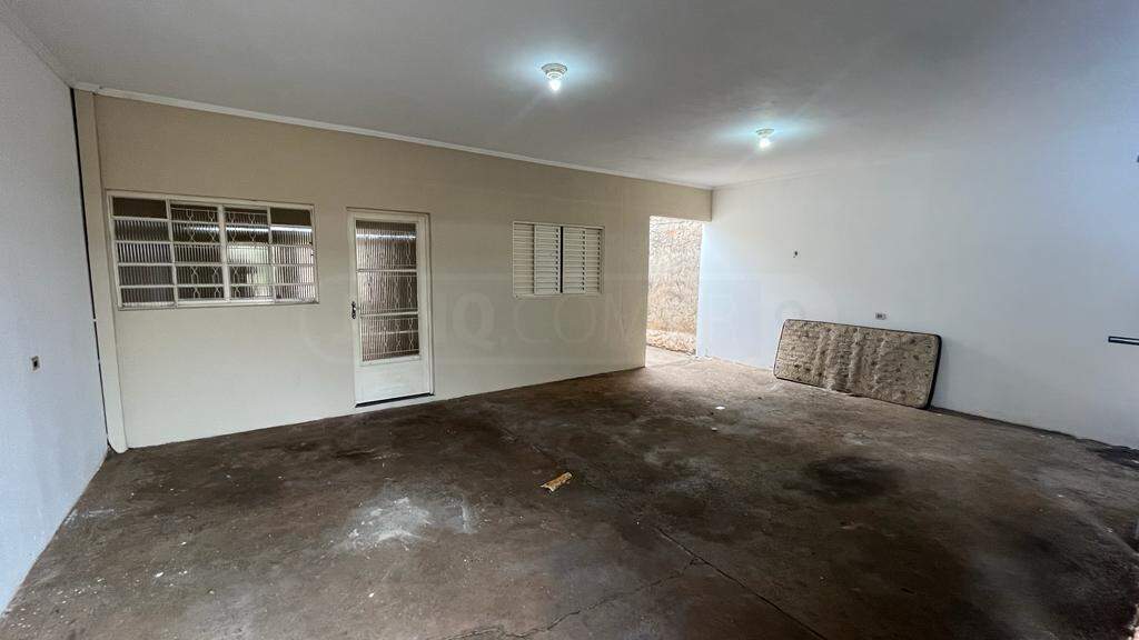 Casa para alugar, 2 quartos, 3 vagas, no bairro Residencial Bom Jardim em Rio das Pedras - SP