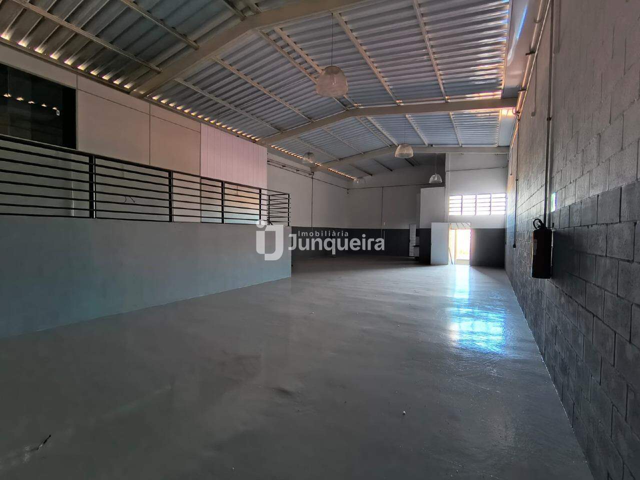 Foto 2 de Galpão para aluguel, 4 vagas, Jaraguá - Piracicaba/SP