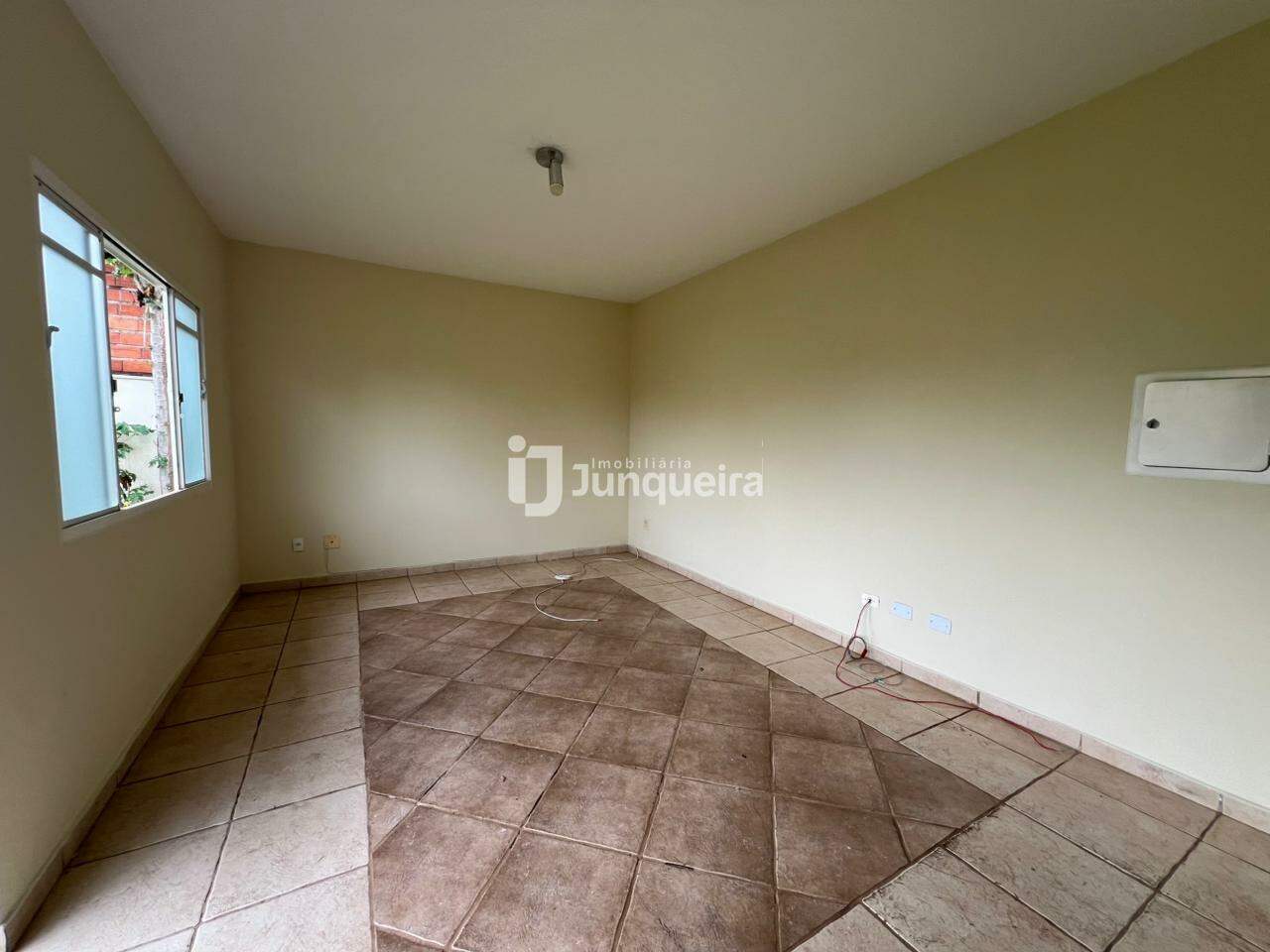 Casa em Condomínio para alugar no Campestre, 2 quartos, 4 vagas, no bairro Campestre em Piracicaba - SP