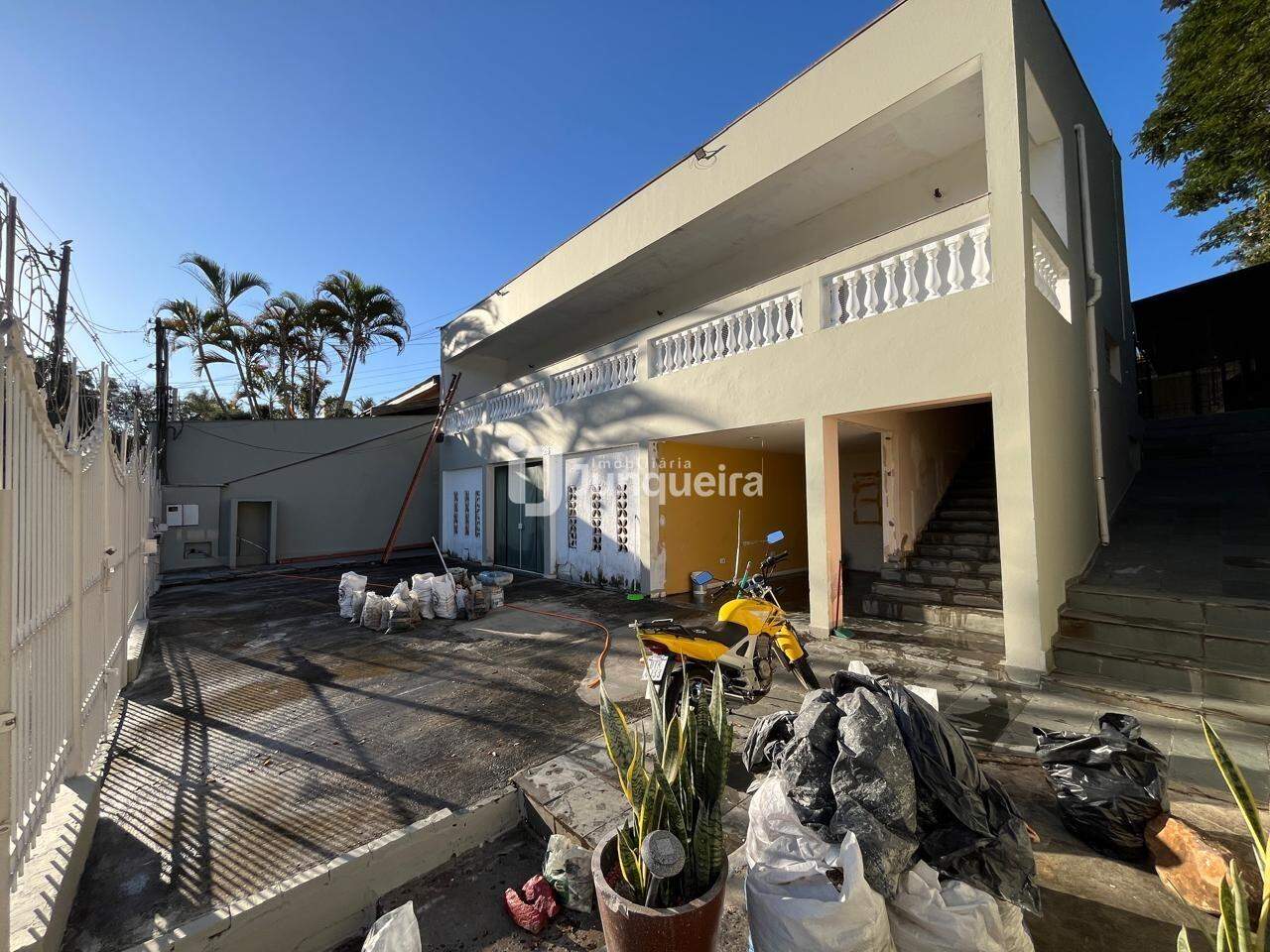 Casa para alugar, 3 quartos, sendo 3 suítes, 4 vagas, no bairro Nova Piracicaba em Piracicaba - SP