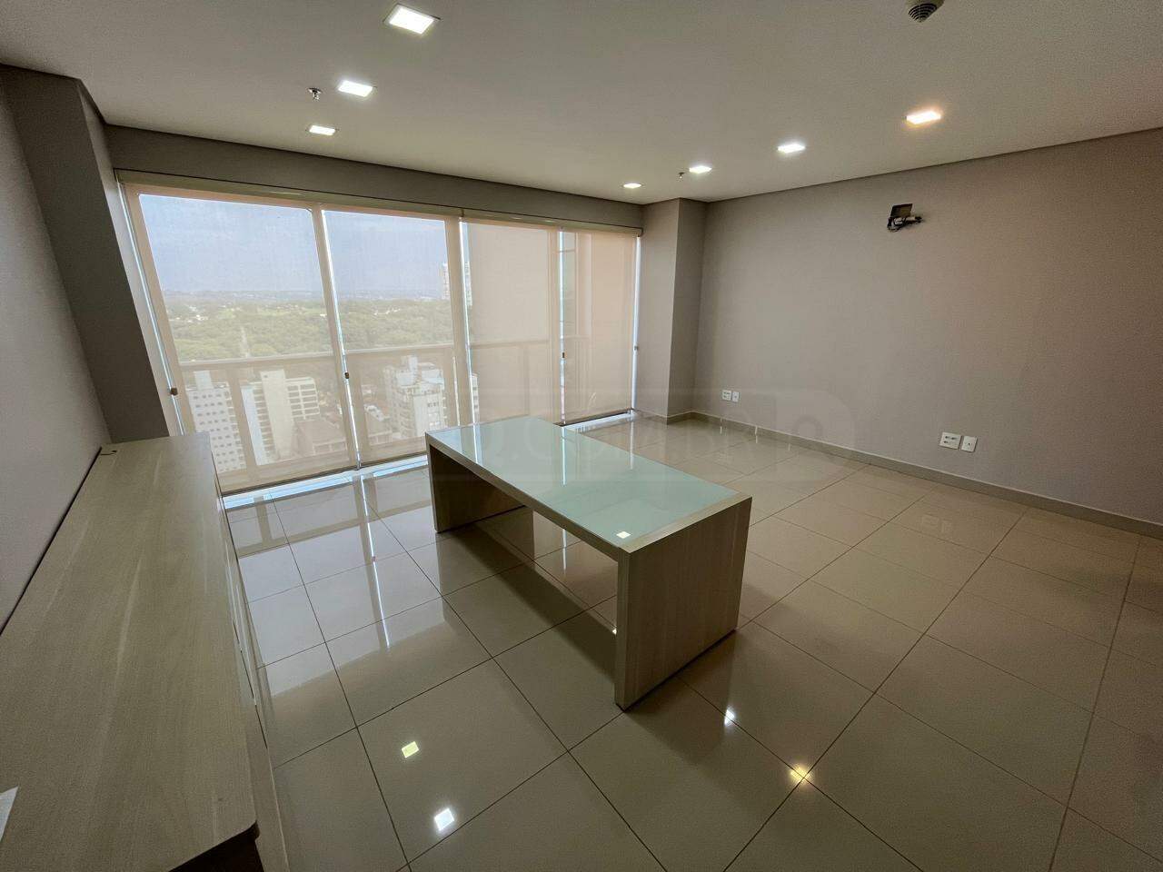 Sala Comercial para alugar, 1 vaga, no bairro Centro em Piracicaba - SP