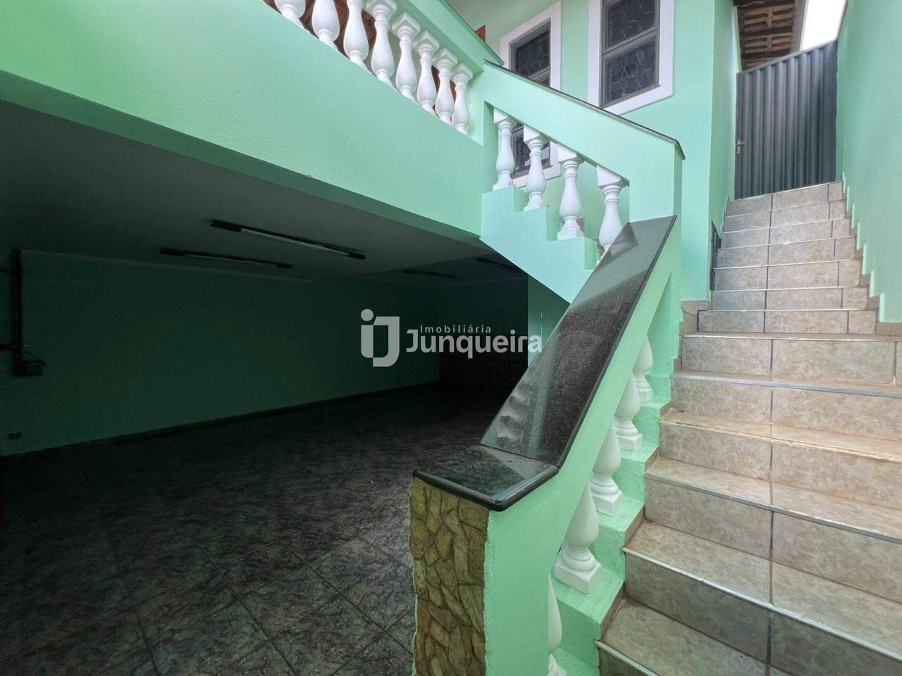 Casa para alugar, 3 quartos, sendo 1 suíte, 2 vagas, no bairro Alto da Pompéia em Piracicaba - SP