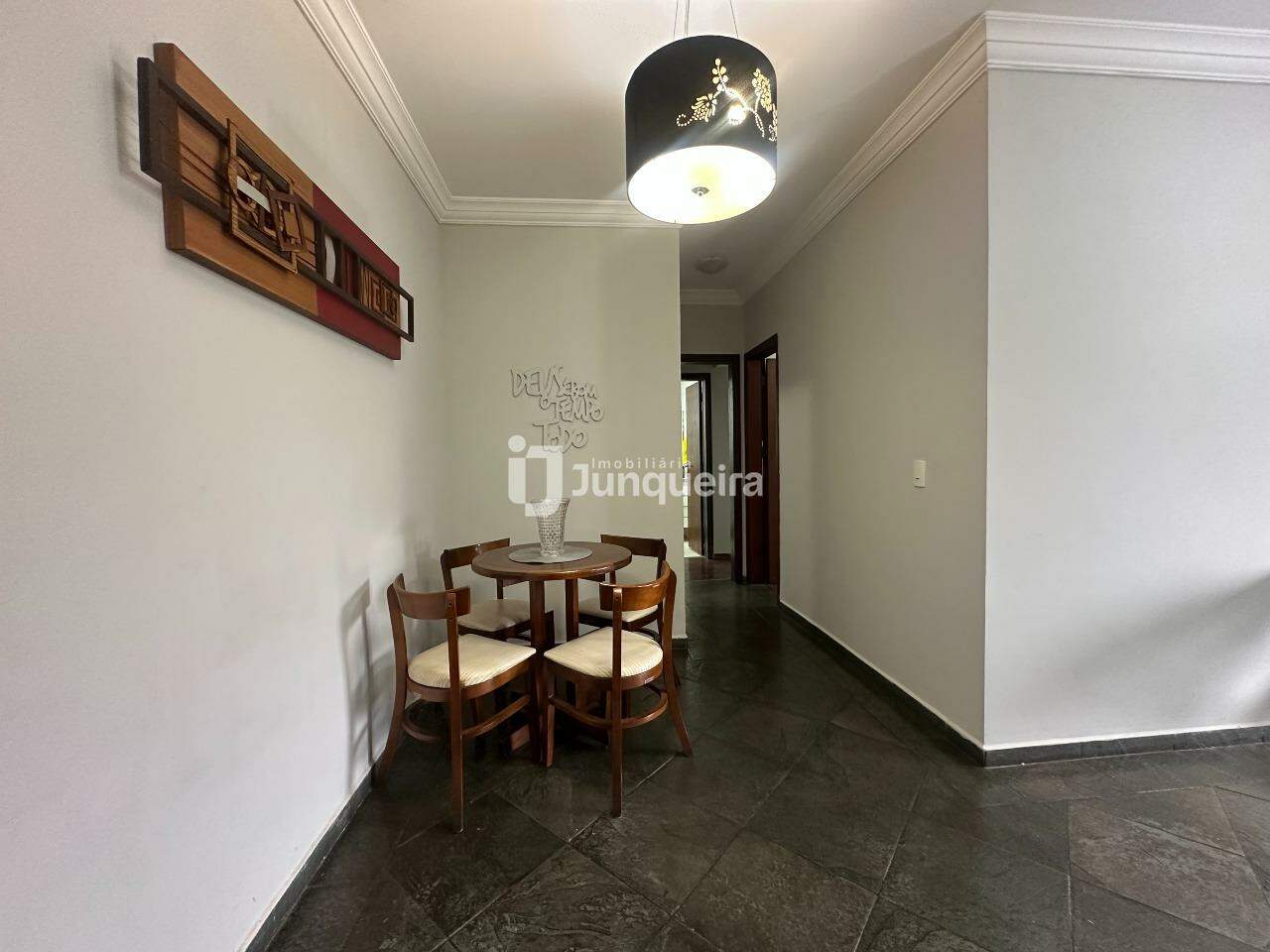 Apartamento para alugar no Saint Germain, 2 quartos, sendo 1 suíte, 1 vaga, no bairro Centro em Piracicaba - SP