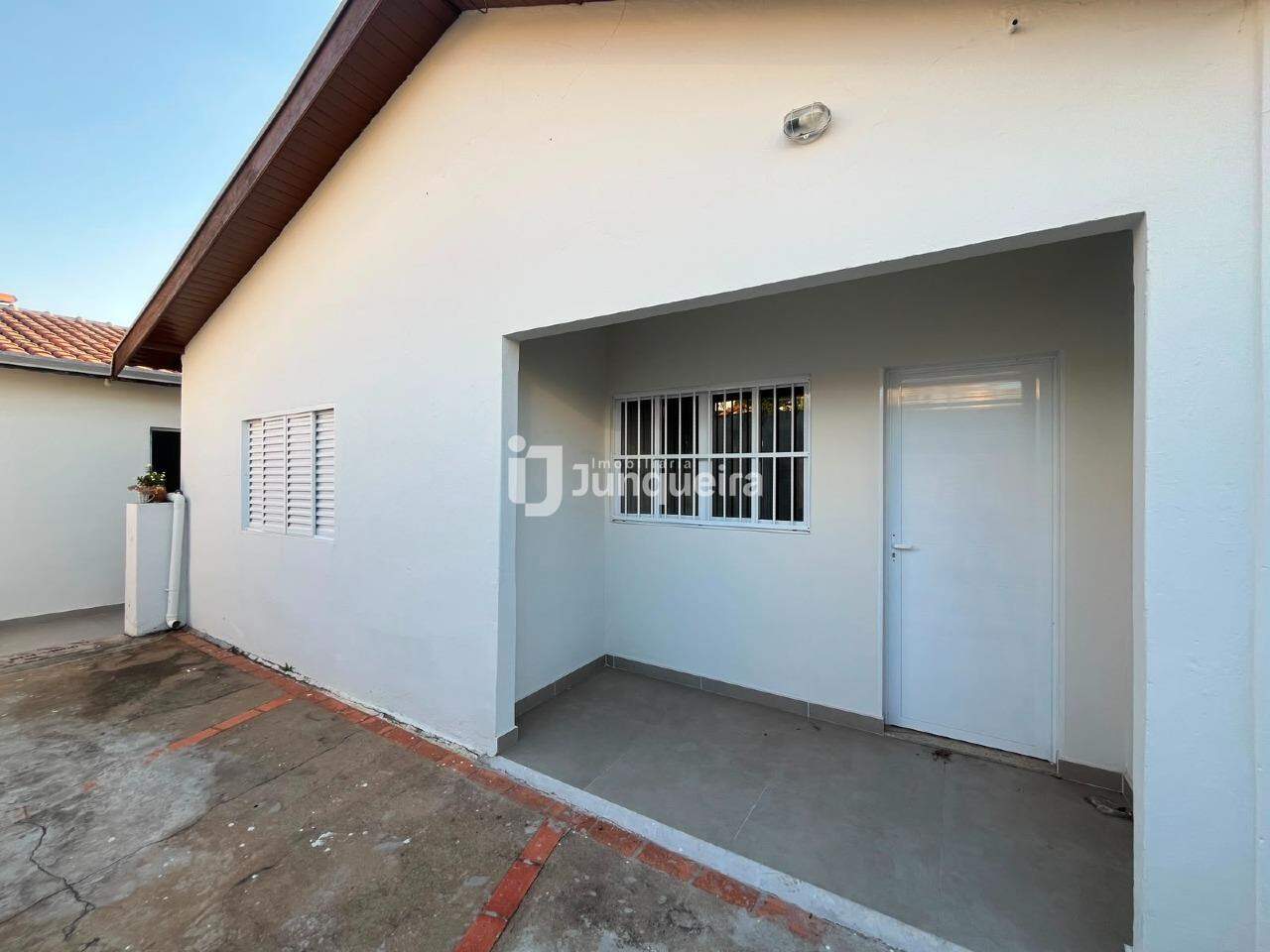 Casa para alugar, 2 quartos, 1 vaga, no bairro Paulista em Piracicaba - SP