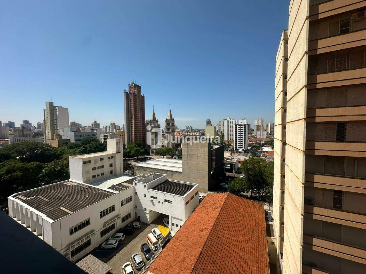 Apartamento para alugar no Alferes, 3 quartos, sendo 1 suíte, 1 vaga, no bairro Centro em Piracicaba - SP