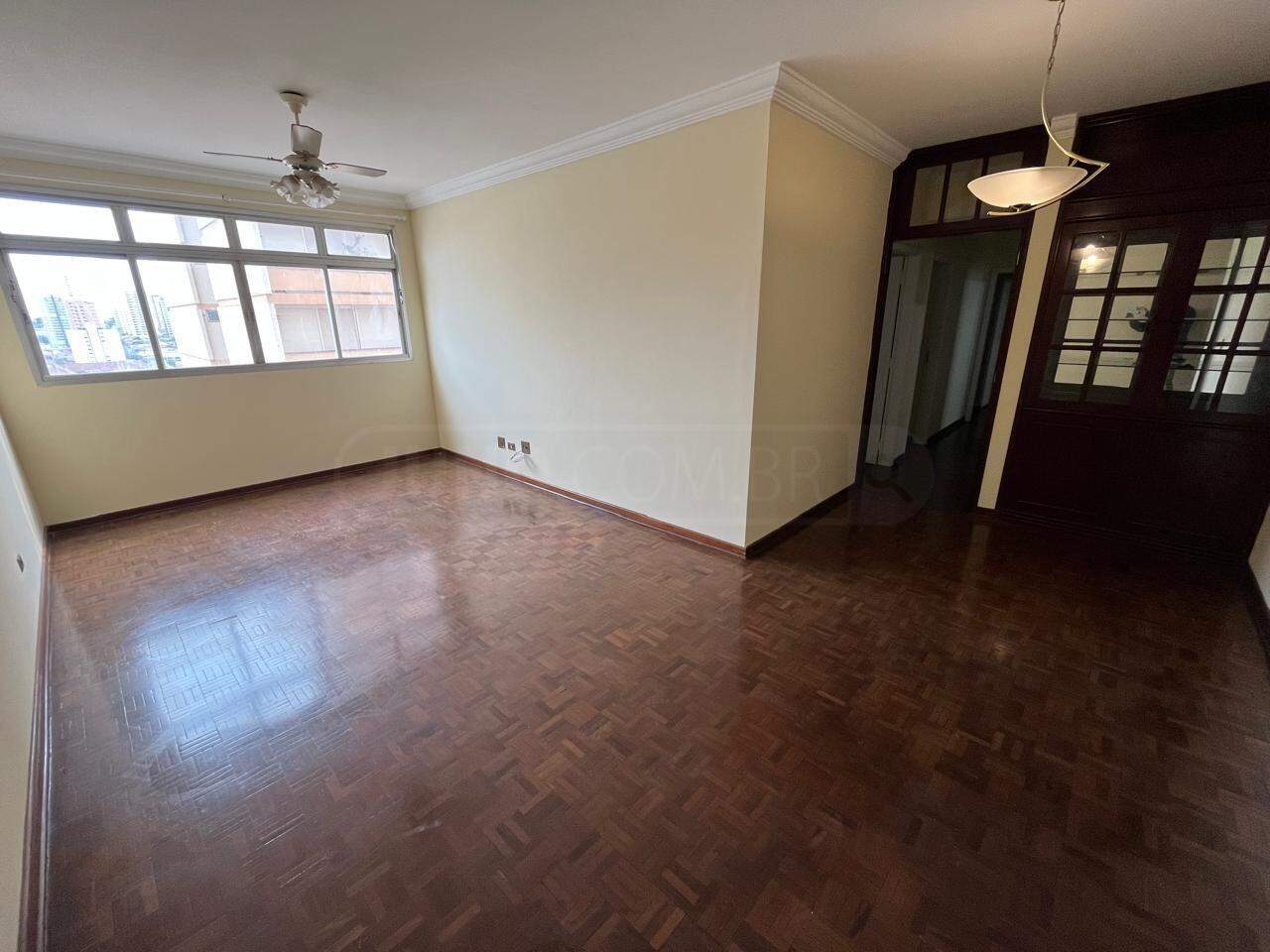 Apartamento para alugar no Alferes, 3 quartos, sendo 1 suíte, 1 vaga, no bairro Centro em Piracicaba - SP