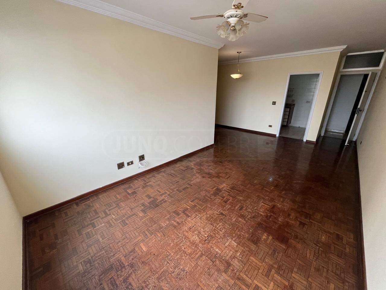Apartamento para alugar no Alferes, 3 quartos, sendo 1 suíte, 1 vaga, no bairro Centro em Piracicaba - SP