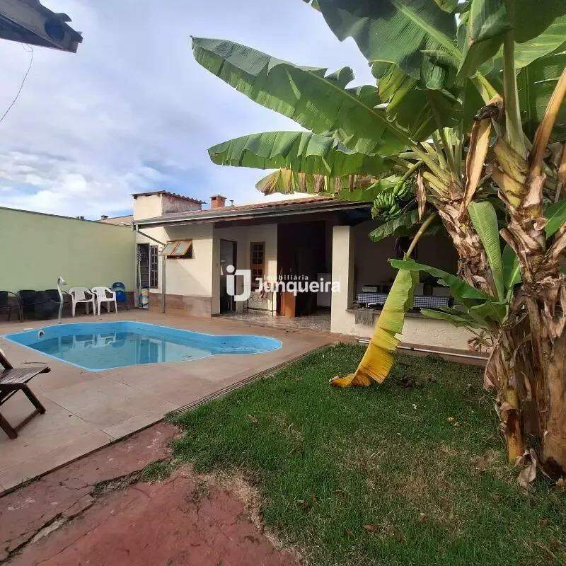 Casa para alugar, 2 quartos, 2 vagas, no bairro Vale do Sol em Piracicaba - SP