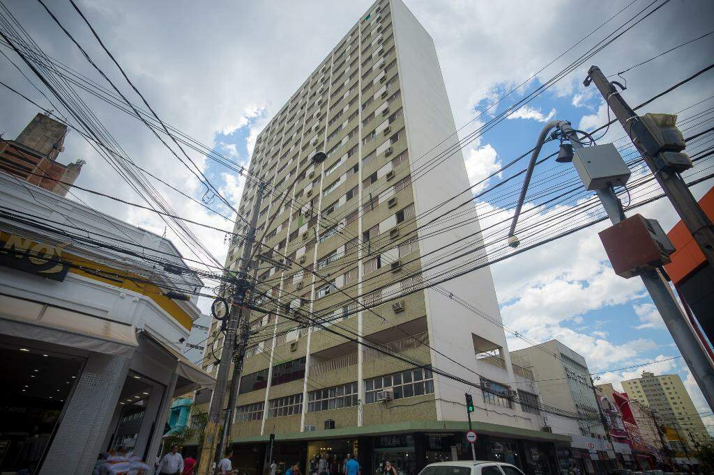 Apartamento à venda no Edificio Uirapuru, 3 quartos, sendo 1 suíte, no bairro Centro em Piracicaba - SP