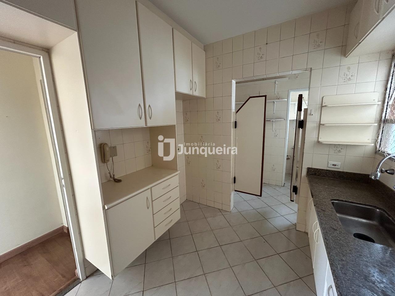 Apartamento à venda no Edifício Itamaraty, 2 quartos, 1 vaga, no bairro Centro em Piracicaba - SP