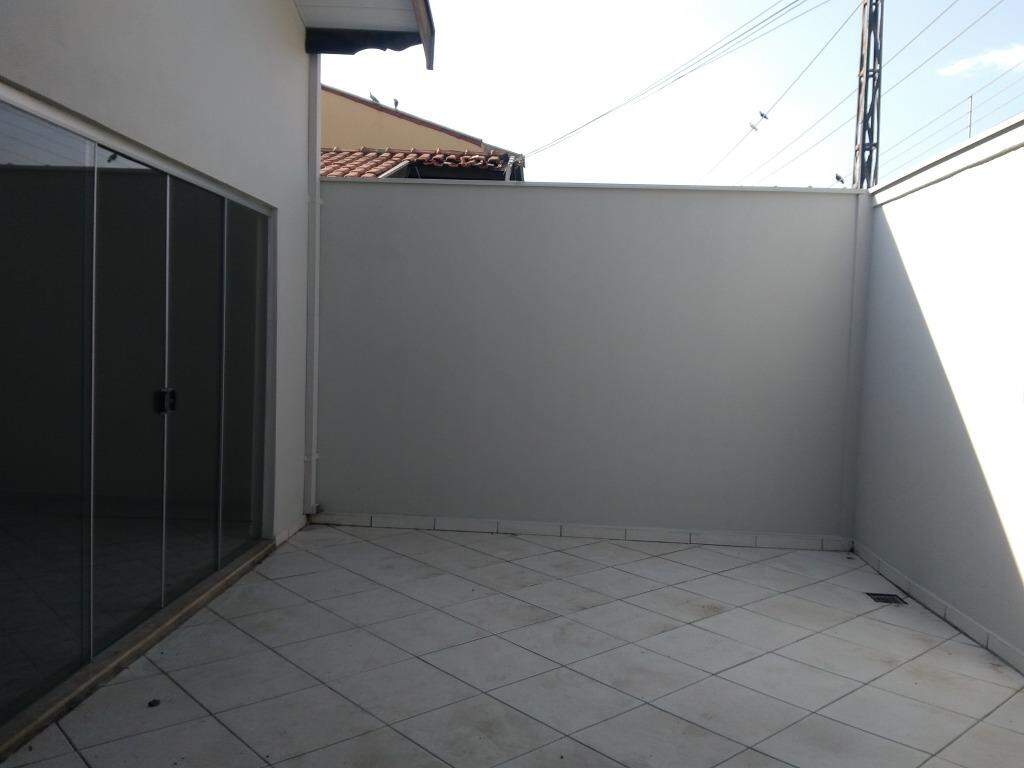 Casa à venda, 4 quartos, sendo 4 suítes, 2 vagas, no bairro Castelinho em Piracicaba - SP