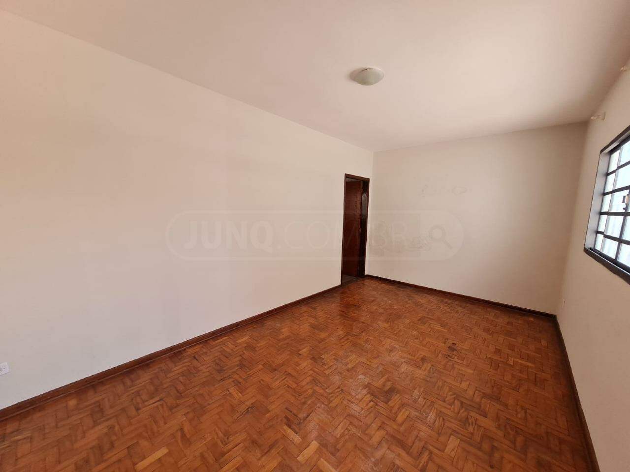 Casa para alugar, 3 quartos, 1 vaga, no bairro Nova América em Piracicaba - SP