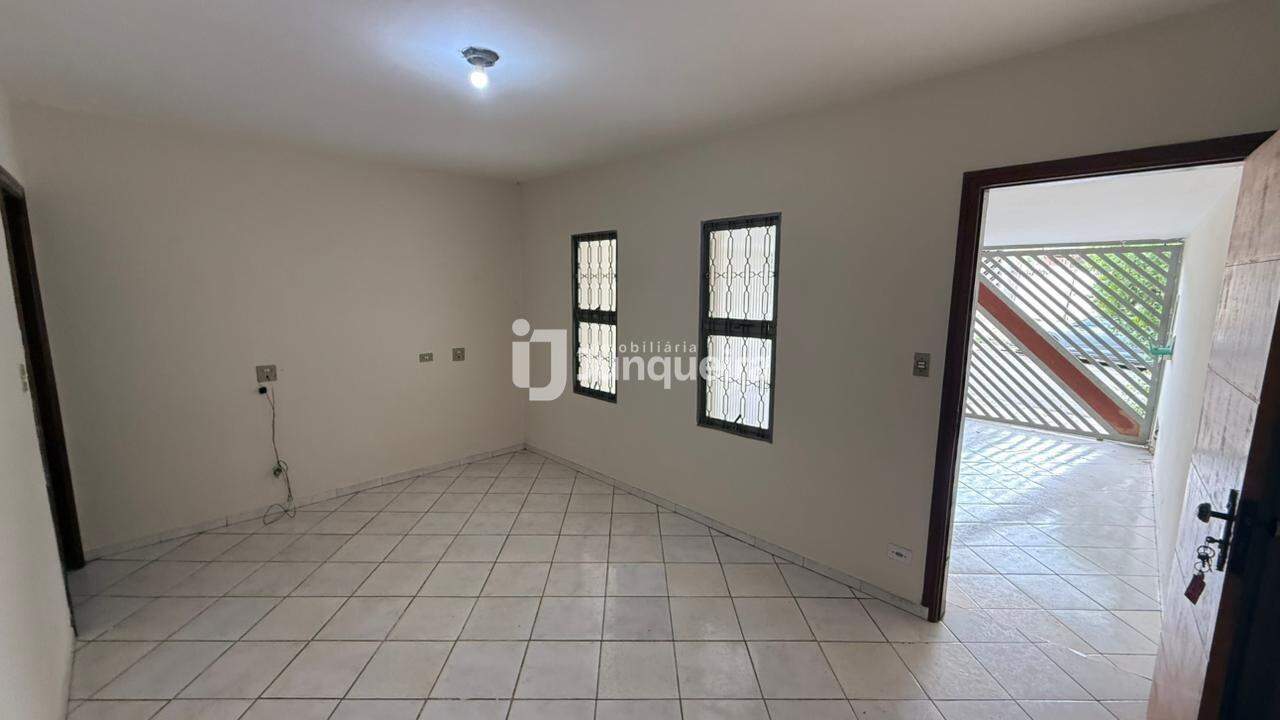 Casa para alugar, 2 quartos, 2 vagas, no bairro Parque Orlanda I em Piracicaba - SP