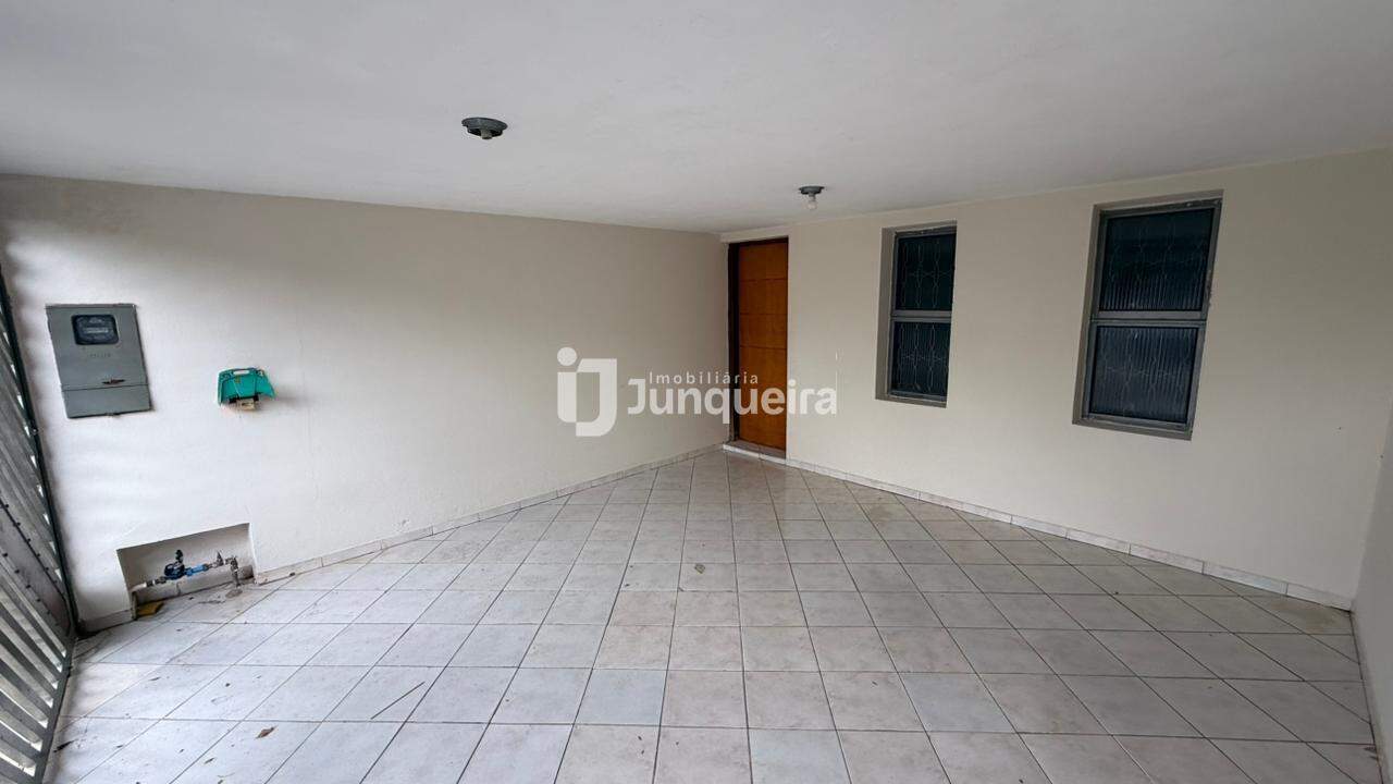 Casa para alugar, 2 quartos, 2 vagas, no bairro Parque Orlanda I em Piracicaba - SP