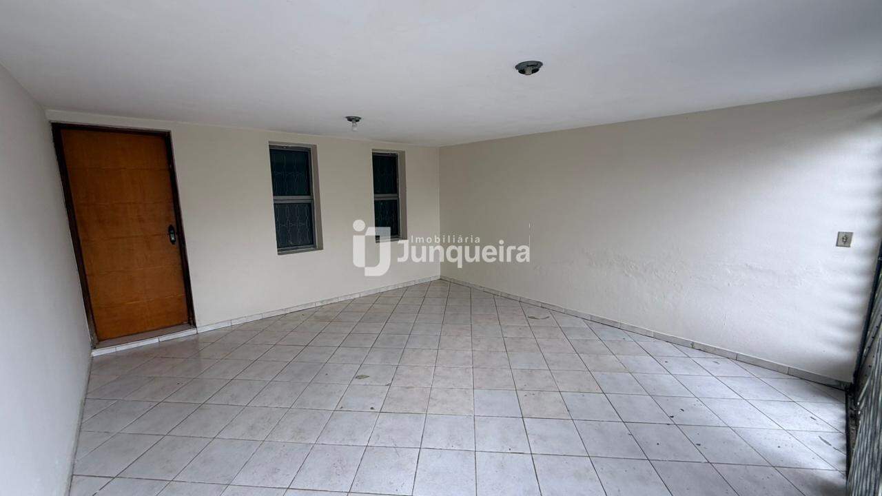 Casa para alugar, 2 quartos, 2 vagas, no bairro Parque Orlanda I em Piracicaba - SP